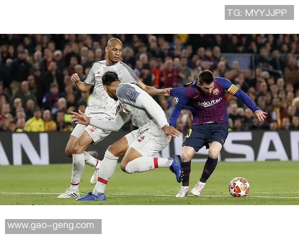 利物浦与巴萨的激战张路解析比赛背后的战术与精彩瞬间